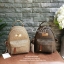 Calvin Klein Monogram mini backpack กระเป๋าสะพายเป้รุ่นใหม่ชนช้อป รุ่นยอดนิยม วัสดุ Saffiano PVC คุณภาพดี นิ่ม น้ำหนักเบา ด้านหน้าประดับด้วยโลโก้แบรนด์สุดหรู กระเป๋าโลโก้แบรนด์รอบใบ เปิดปิดกระเป๋าด้วยซิปสะดวกใช้ ที่จับหัวซิปปั้มแบรนด์ มีช่องซิปด้านหน้ากระ