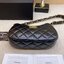 CHANEL 23K HOBO small 21cm ออริสลับแท้ ใช้งานต่างประเทศได้ งานเกรดหนังสวย อะไหล่ทองสวยหรู กระเป๋าสะพายทรงโฮโบ มี 2 ขนาดกำลังสวย ดีไซน์ใหม่ 2023