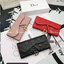 Dior Long Saddle Wallet / Dior Wallet / Dior Long Wallet กระเป๋าสตางค์ใบยาว เปิดหน้าทรงเคิร์ปอานม้า มีห้อยตัว D เอกลักษณ์ของความหรู วัสดุหนังแท้ ผสมผสานความสง่างามและคลาสสิกที่เข้ากับยุคสมัย ด้านหน้าโดดเด่นด้วยซิกเนเจอร์แบรนด์ เป็นอีกหนึ่งรุ่นที่ดาราเชเลป