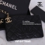 Chanel VIP Gift Coin Keychain Wallet สินค้าใหม่ สวยหรู น่าใช้ฝุดๆ กับสินค้าสมนาคุณ VIP Gift ดีเทลสวยโดดเด่น วัสดุหนังลายคาร์เวีย แต่งลายตารางรอบใบ เปิดปิดด้วยซิป หัวซิปอะไหล่โลโก้แบรนด์ มาพร้อมสายคล้องมือโซ่ร้อยหนัง รุ่นนี้ขนาดกำลังดี พกพาสะดวกมาก สามารถใ