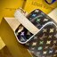 LV Trousse Toilette Locker Dopp Kit / LV Clutch Bag 22cm กระเป๋าถือทรงพอชหรือคลัช แบบคลาสสิกสวยงามเป็นเอกลักษณ์ มีหูหิ้วพกพาสะดวก เกรดออริ