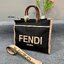 FENDI SHOPPING BAG / FENDI TOTE BAG กระเป๋าถือ/สะพายไหล่ ทรงสวย หรู ดูโดดเด่น ดีไซน์ทันสมัย