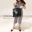 พร้อมส่งความสวยหรู โทนสีชมพูทั้งใบ Chanel Shopping Bag With Chain & Ribbin กระเป๋าสะพายใบใหญ่ทรง Shopping Bag Limited Edition พรีเมี่ยมกิ้ฟของแท้นำเข้าจาก Chanel Perfume Counter ของแท้100% ใบใหญ่วัสดุ Nylon โปร่ง♡ ปั้ม CHANEL เปิดปิดด้วยแถบแม่เหล็ก