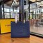 FENDI Sunshine Tote leather shopper Bag กระเป๋าทรงโท้ทงานหนังเต็มใบ สีใหม่สวยโดดเด่น ทรงตั้งสวยอยู่ทรง ปั้มลายแบรนด์เต็มใบ สวยหรูดูแพง