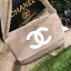 Chanel Beaute Crossbody Bag กระเป๋าสะพาย VIP. GIFT ของแท้ จาก Chanel Cosmetic วัสดุขนวูฟสีดำหนานุ่ม ตัดโลโก้แบรนด์หนังแก้วสวยโดดเด่น น้ำหนักเบา เปิดปิดด้วยฝาปิดกระดุมแม่เหล็ก ใบใหญ่กำลังดี ใส่ iPad, กระเป๋าสตางค์ใบยาว, และของจุกจิกได้เยอะ มาพร้อมสายยาวเลื