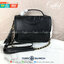 กระเป๋าสะพาย TORY BURCH เปิด - ปิดกระเป๋าด้วยกระดุมแม่เหล็ก ด้านในโล่ง มีช่องซิป 2 ช่อง ด้านหลังมีช่องอีก 1 ช่อง