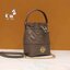 TORY BURCH WILLA MINI BUCKET BAG สุดปัง กระเป๋าสะพายทรงบัคเก็ต สวยผู้ดี โดดเด่นด้วยโลโก้สีทองดูหรู อัพลุคผู้ดี๊ผู้ดี วัสดุหนังแท้ ดีไซน์บุนวม เส้นคมดีเทลหรู เปิด-ปิดหนังรูดปากกระเป๋า มีหูหิ้วในตัว คล้องแขนเก๋ๆ ภายในเป็นช่องโล่ง มีช่องย่อย ใส่ของสำคัญจุกจิ