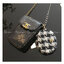 รุ่นขายดี!! CHANEL VIP WOC BAG / Chanel Phone Bag ขนาดกำลังดี วัสดุหนังเรียบพิมพ์ลายยับ เปิดปิดด้วยตัวล้อคปั้มแบรนด์ อะไหล่ทอง ลายวินเทจ