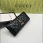 GUCCI LONG WALLET / GUCCI WALLET กระเป๋าสตางค์ใบยาว งานหนังแท้ ผสมผสานความสง่างามและคลาสสิกที่เข้ากับยุคสมัย ด้านหน้าโดดเด่นด้วยซิกเนเจอร์แบรนด์ เป็นอีกหนึ่งรุ่นที่ดาราเชเลปใช้กันเยอะมาก พร้อมส่งที่ไทย ภาพสินค้าถ่ายจากงานขายจริง ใช้งานต่างประเทศได้ค่ะ