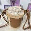 Loewe Bucket Bag / Loewe raffia and hemp bucket bag วัสดุ Textile Canvas & CalfSkin เป็นการนำวัสดุธรรมชาติมาสังเคราะห์หรือทอจนเป็นเนื้อเดียวกันคล้ายงานสาน มีความวินเทจในตัว น้ำหนักเบา ดูแลรักษาง่าย เหมาะกับยุคสมัยที่เข้ากับธรรมชาติและต้องการความคล่องตัว เ