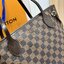 TOP ORI หนังแท้ | LV Neverfull PM bag Monogram Canvas กระเป๋าสะพายทรงโท้ท PM ดีไซน์คลาสสิกเหนือกาลเวลาเข้ากับดีเทลที่สืบทอดมายาวนาน Monogram แคนวาสแต่งขอบหนัง ดีไซน์พื้นที่ด้านในกว้างทว่าดูเพรียวบาง