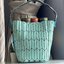Baobao Issey Miyake Large Bucket กระเป๋าบัคเก็ตขนาดใหญ่สามารถใช้ใส่ร่มพับได้หรือขวดน้ำขนาดเล็กได้ ซีรีย์ใหม่นี้มีจุดเด่นที่แผ่นรูปทรงสี่เหลี่ยมด้านขนานในแนวตั้ง