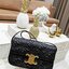 พร้อมส่งความสวย! ไอเท็มหายาก! ห้ามพลาดค่ะ! CELINE TRIOMPHE SHOULDER BAG VIP วัสดุหนังแท้ลวดลายเอกลักษณ์ของ CELINE TRIOMPHE ดีไซน์ยอดนิยมสไตล์สาว LISA เปิดปิดด้วยฝาปิดโลโก้แบรนด์อะไหล่ทอง ภายในโล่งกว้าง ใส่มือถือ กระเป๋าสตางค์ เครื่องสำอางค์ ของใช้จุกจิกได