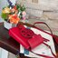 TORY BURCH MILLER METAL PHONE CROSSBODY อีกหนึ่งกระเป๋าใส่มือถือรุ่นฮิตที่เชื่อว่าหลาย ๆ คนต้องเคยเห็นผ่าน ๆ ตามาอย่างแน่นอน กับแบรนด์ Tory Burch ดีไซน์กระเป๋าทรงฝาพับแม่เหล็กใช้งานง่าย มาพร้อมดีเทล Logo สีเดียวกับเฉดสีของกระเป๋า แต่ยังมีความน่ารักด้วยทรง