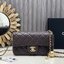 ORI หนังแท้ | Chanel Classic Flap Bag กระเป๋าสะพายรุ่นคลาสสิก สายประดับบอลโลโก้สวยหรูอะไหล่สีทองสวยงาม