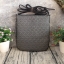 GUESS CROSSBODY กระเป๋าสะพายข้าง ผู้หญิงหรือผู้ชาย สามารถใช้ได้ค่ะ วัสดุหนังแกะสังเคราะห์พิมพ์ลายแบรนด์ ด้านหน้าประดับโลโก้แบรนด์มีเงิน เปิดปิดด้วยซิป น้ำหนักเบา ด้านในบุผ้าพิมพ์ลายเฉพาะของแบรนด์ มีช่องซิปด้านในอีก 1 ช่องค่ะ