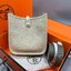 HERMES evelyne mini bag Luxury Bag กระเป๋าสะพายแบรนด์ดัง แบรนด์หรู คลาสสิกตลอดกาล ใช้ได้ทั้งชายหญิง ใบเดียวจบ สวยรวยปัง เกรดท็อปออริจินอล ภาพสินค้าถ่ายจากงานขายจริง ใช้งานต่างประเทศได้