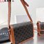 CELINE CROSSBODY BAG / CELINE Teen Triomphe Bag **รอบราคาพิเศษต่ำกว่าทุน** มี 2 ขนาด กระเป๋าสะพายรุ่นยอดนิยม งานสวยอยู่ทรงเปิดปิดด้วยตัวล้อคด้านหน้า พร้อมช่องซิป ทรงนี้กำลังมาแรงมาก แมชต์ลุคไหนก็สวย