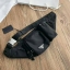 New Arrival Prada คาดอก รุ่นใหม่กำลังมาแรง ไม่ซ้ำใครแน่นอนคะ วัสดุทำจากผ้าNylon กันน้ำได้คะ มีช่องแบ่งเป็น3ส่วนคะ ช่องใหญ่และช่องกลางเปิดปิดด้วยซิปคะ และช่องเล็กเปิดปิดด้วยตัวล็อคสายยางยืดคะ ช่องเล็กสามารถใส่ Power bank ได้คะ ขนาดกำลังดี ใส่ของได้เยอะคะ โ