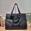 LV Sac Plat 24H Monogram Eclipse Canvas / LV CARRYALL TOTE ใหม่รับ summer ฉีกทุกกฏเพราะใช้ได้แบบยูนิเซ็กส์ กับกระเป๋าเดินทางมาในรูปแบบของทรงโท้ท ใบใหญ่ จุได้แบบจุกๆ ดีไซน์ลวดลายคลาสสิค
