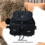 PRADA NYLON BACKPACK WITH POCKET กระเป๋าเป้ premiumbgift จากเคาน์เตอร์แบรน วัสดุ Nylon เนื้อหนา ลายตาราง คุณภาพดี ด้านหน้า มีโลโก้แบรนด์ อะไหล่เงิน มี Pocket หน้า 2 ช่อง หัวซิป และอะไหล่ปั๊มแบรนด์ พร้อมพวงกุญแจปอมสีดำ ถอดเเยกใช้ได้ค่ะ เปิดปิดด้วยฝาปิด Dra