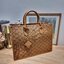 M.C.M HIMMEL TOTE IN LAURETOS คอลเลคชั่นใหม่ ดีไซน์ละมุน น่าใช้มากๆ ต้อนรับลวดลาย lauretos ไอคอนิกโมโนแกรมใหม่ ที่สวยแตกต่าง กระเป๋าทรงโท้ท ใบใหญ่ โทนสีเรียบหรู