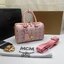 M.C.M ESSENTIAL BOSTON BAG IN VISETOS Small 23 Handbag มาพร้อมสายสปอร์ต กระเป๋าถือ/สะพายข้าง ทรงหมอน สวยโดดเด่น ทรงสวยยอดนิยม มาพร้อมพวงหนังห้อย และสายรัดเก็บหูจับ วัสดุหนังแคนวาสคุณภาพดี เปิด-ปิดด้วยซิป ภายในโล่งกว้าง ใส่ของได้เยอะ กระเป๋าสตางค์ โทรศัพท์