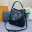 ORI หนังแท้ | LV NeoNoe MM Bucket bag Monogram Flower กระเป๋าสะพายทรงบัคเก็ต ลาย Monogram Flower โดดเด่นเพิ่มสไตล์ มีเสน่ห์ชวนหลงใหล