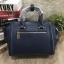 คาเวียร์อะไหล่เงิน DON'T MISS! BEST SELLER! CHARLES & KEITH STRUCTURED TRAPEZE BAG 2018 กระเป๋าถือหรือสะพายรุ่นยอดนิยมดีไซน์สวยหรูวัสดุหนังคาเวียร์อยู่ทรงด้านข้างเเต่งหนังช่องตัดดูมีดีเทล ด้านหน้าสกรีนโลโก้ ด้านหลังมีช่องซิป เปิดปิดด้วยซิปหัวซิปปั้มโ