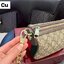 Gucci Ophidia mini bag on Chain shoulder strap กระเป๋าทรงสะพายใบเล็กดีไซน์ใหม่ น่ารักน่าใช้ สวยคลาสสิค โดดเด่นด้วยแถบสีเขียวแดงข้างและฐานกระเป๋า มาพร้อมสายโซ่พร้อมตะขอเกี่ยวเพื่อตัวเลือกในการเสริมสไตล์ที่หลากหลาย