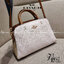 COACH C627 MINI LILLIE CARRYALL IN BLOCKED SIGNATURE CANVAS สีใหม่ล่าสุด กับรุ่นที่สุดของความขายดี คอลยอดฮิตโทนสีลูกคุณ!! กระเป๋าสะพายทรงสวย ที่ดีไซน์ออกมาให้ใช้งานง่าย สะดวก สวย หรู ดูดี!! วัสดุหนังแคนวาสเคลือบลาย มาพร้อมสายสะพายข้างและหูจับในตัว ถอดออกถ