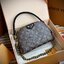 LV Be Alma bag Monogram Canvas / LV Pouch Bag กระเป๋าทรงพอชรุ่นใหม่สุดไอคอนิก เปิดตัวในคอลเลคชั่น Cruise 2025 ขนาดกะทัดรัดประดับสายโซ่สีทองถักสลับหนัง ใช้เป็นกระเป๋าใส่เครื่องสำอางค์ก็ลงตัว