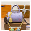 LV Speedy Bandoulière 20 bicolour กระเป๋าสะพายทรงหมอนไซส์เล็กน่ารัก Rare item รุ่นใหม่สีพาสเทลสวยหวาน ลูกคุณควรมีมากค่า โดดเด่นด้วยสายสะพายโซ่สีทองตัดกับสีกระเป๋าได้อย่างลงตัว
