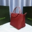 Longchamp Size S สินค้าใหม่ ของแท้!! เป็นล็อตผลิตเกินออเดอร์จากโรงงาน มาพร้อมการ์ด/ถุงผ้าแบรนด์/ถุงกระดาษแบรนด์ Size S: 25 x H. 23 x 16 cm. Color: Wine 609