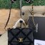 CHANEL 19 Large Stitch Bag VIP GIFT WITH PURCHASE (GWP) พรีเมี่ยมกิ้ฟ Limited Edition จาก Chanel DUTY FREE COUNTER กระเป๋าสะพายทรงคลาสสิค ตกแต่งด้วยการเย็บตะเข็บขนาดใหญ่ วัสดุหนังแท้(calfskin)ผสมผ้าทวีด หนังนิ่มมาก เงาขึ้นรูปสวยค่ะ ดีไซต์สายสะพายโซ่สองสีส
