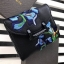 BEST SELLER! CHARLES & KEITH Peforated Wallet กระเป๋าสตางค์ใบสั้นพับ3ตอนรุ่นยอดนิยมวัสดุหนัง Saffiano สีดำประดับลายดอกไม้ Van Goh คลาสสิค ดีไซน์สวยเก๋ไม่ซ้ำใคร ด้านหน้าปั้มโลโก้เปิดปิดด้วยกระดุมเเม่เหล็ก ภายในมีช่องซิปสำหรับใส่เหรียญ หัวซิปปั้มโลโก้ มีช่อ