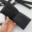 หนังแท้ GUCCI Men Short Wallet รุ่นใหม่ล่าสุด!! หนังสวยเริด ดีงามมากค่าาา กระเป๋าสตางค์ใบสั้น ดีไซน์ใหม่ สวยดูหรู ถือใช้กำลังเหมาะมือ ใส่บัตรได้เยอะ ใส่ธนบัตรได้ทุกชนิด มาครบ set พร้อมส่ง!! เป็นไอเท็มที่หนุ่มๆต้องมีจริงๆจ้า 😎😎