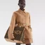 FENDI SHOPPING TOTE BAG / FENDI TOTE BAG กระเป๋าถือ/สะพายไหล่ ทรงสวย หรู ดูโดดเด่น ดีไซน์ทันสมัย วัสดุผ้าท็อปแคนวาสปั๊มลายแบรนด์รอบใบ ภายในโล่งกว้างมาก มาพร้อมหูจับในตัวและสายสะพายไหล่ ใช้งานได้ 2IN1