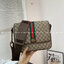 Gucci Ophidia medium messenger bag กระเป๋าทรงแมสเซนเจอร์ใบใหญ่กำลังพอดี ไอเท็มที่หนุ่มๆต้องไม่พลาด โดดเด่นด้วยลวดลายคลาสสิค คาดหน้าเขียวแดงสวยเป็นเอกลักษณ์