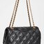TORY BURCH FLEMING SOFT CONVERTIBLE SHOULDER BAG รุ่นหายากที่สาวๆตามหา มาพร้อมเสิร์ฟความสวยถึงบ้านไปเลยจ้า รอบนี้คัดสีสวยๆมาให้ได้ช้อปกันอย่างจุใจไปเลย กระเป๋าสะพายไหล่ หนังแท้นิ่มเต็มใบ สวยหรูดูแพง เปิด-ปิดด้วยตัวกดล็อคแน่นหนา สายสะพายในตัวปรับใช้ได้ 2 แ