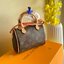 VIP GIFT 】LOUIS VUITTON NANO SPEEDY พร้อมส่งความน่ารักค่ะ! กระเป๋าทรงหมอนไซด์มินิ หนังแกะแท้นิ่มสวยงามค่ะ เปิดปิดกระเป๋าแบบซิป ภายในสามารถใส่มือถือได้ กระเป๋าเงินใบกลางได้ พาสปอร์ตได้ค่ะ
