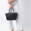 COACH F36675 SMALL KELSEY SATCHEL กระเป๋าถือ/สะพายข้าง ทรงพัดรุ่นคลาสสิค ขายดีทุกรอบ ด้วยรูปทรงที่สวย ใช้งานง่าน มีหูจับในตัว และสายครอสมาให้ วัสดุหนัง pepble สัมผัสดี (หนังจะมีรอยกดทับบ้าง ใช้งานเรื่อยๆหนังจะฟูขึ้นปกติ) เปิด-ปิดด้วยซิป รูดใช้งานง่าย ภายใ