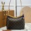 ORI หนังแท้ | LV CarryAll Monogram canvas 25cm กระเป๋าสะพายแครี่ออลรุ่นใหม่ ขนาดกำลังสวย ดีไซน์เรียบหรู มาพร้อมห่วงโซ่หัวใจห้อยสุดคิ้ว และสายสะพายแยกถอดได้ สวยหรูคลาสสิก