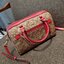 COACH F83607 ROWAN SATCHEL IN SIGNATURE CANVAS กระเป๋าทรงหมอนยอดฮิต คลาสสิคใช้งานได้ไม่มีเบื่อ มาครบสีขายดี ด้วยรูปทรงสวยงาม และใช้งานได้อย่างกระฉับกระเฉง วัสดุหนังแคนวาสเคลือบลาย ทนทาน ภายในโล่งกว้าง มีช่องซิปและแบ่งสัดส่วนได้ลงตัว บอกเลยว่าสาวๆพลาดไม่ได
