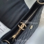 CHANEL VIP GIFT SHOULDER BAG รุ่น Limitedจากงาน VIP GIFT(GWP) ของแท้100% วัสดุหนังคาเวียร์เต็มใบ เปิดปิดด้วยซิปอะไหล่ทอง ด้านในใส่ของได้เยอะ มาพร้อมสายสะพาย2สายแบบ ทั้งสายโซ่สลับหนังและสายกนังคาเวียร์ ถนอมไหล่ ถอดออกได้ สวยหรูในราคาที่เอื้อมถึง ห้ามพลาดนะ