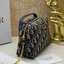 DIOR 30 MONTAIGNE D-COSY MINI BAG | Blue Oblique Jacquard / Dior vanity พลาดไม่ได้เลยกับคอลสุดหรู ดีไซน์ใหม่ 2023 รูปทรงคลาสสิค พร้อมหูจับในตัว สะดวกใช้งาน สะพายข้างเป็นโซ่เดี่ยว กระเป๋าสะพายเอนกประสงค์ ที่สามารถใช้สะพายได้ทุกวันอย่างคล่องตัว