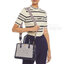TORY BUTCH SMALL WALKER CANVAS กระเป๋าถือ หรือสะพาย TORY BURCH เปิด - ปิดกระเป๋าด้วยกระดุมแม่เหล็ก ด้านในแบ่งเป็น 3 ช่อง มีช่องซิปตรงกลาง และมีช่องซิปเล็กอีก 1 ช่อง ช่องใส่ของ 1 ช่อง หูจับสูง 14 cm มาพร้อมสายสะพายยาว สามารถถอดและปรับได้ Free Size ค่ะ