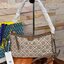 Tory burch T Monogram Jacquard Studio Bag กระเป๋า T Monogram Studio รูปทรงกระทัดรัด มาในสไตล์มินิมอลที่ถูกรังสรรค์อย่างปราณีตด้วยผ้าทอ jacquard เพื่อเฉลิมฉลองโลโก้กราฟฟิก ลวดลายสวยเด่น ดูสะดุดตา ใช้งานได้หลายรูปแบบ การแมทช์กระเป๋าให้เข้ากับการแต่งตัวทุกวั