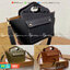VIP 】BURBERRY FRAGRANCES CROSSBODY BAG VIP GIFT Burberry Pocket Compact Tote Bag รุ่นใหม่ล่าสุด วัสดุหนังแท้ Calf Skin ทรงตั้งดีไซน์สวยหรูอยู่ทรง ด้านหน้ามีช่องใส่ของ ภายในโล่งกว้าง สามารถใส่กระเป๋าสตางค์ใบยาว มือถือ ของใช้ได้ หูหิ้วหนังแท้จับถนัดมือ สายส