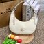 COACH BAILEY HOBO WITH WHIPSTITCH ((C4108//C1322)) พร้อมส่งที่ไทย!! สวยจริงไม่จกตาแน่นอนค่าา กระเป๋าทรงโค้ง ใช้แบบหิ้วหรือคล้องไหล่ก็ดูดี ใช้วัสดุหนังแท้ชั้นดี หนังสวยมากๆค่ะ ด้านหน้าใช้อะไหล่แบรนด์ตัวใหญ่ หรู ดูสะดุดตามีเดียว